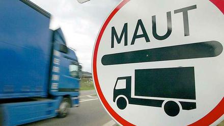 Geheimpoker um Toll-Collect: Wie geht es nach 2015 weiter? Alles deutet auf eine Übernahme von Toll-Collect durch den Bund hin. 