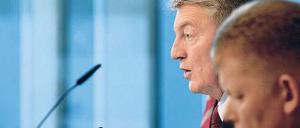 Deutliche Worte. Thyssen-Krupp-Chef Heinrich Hiesinger kritisierte am Dienstag bei der Bilanzvorlage das bisherige Management scharf. 
