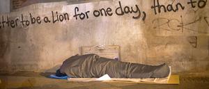 Besonders für Obdachlose waren die vergangenen Kältenächte hart. Möglicherweise gab es einen ersten Kältetoten in Berlin.