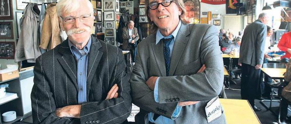Die "StäV"-Chefs Friedel Drautzburg und Harald Grunert beweisen Sportsgeist.