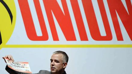 Der Verkäufer. Auch Unions Vereinspräsident Dirk Zingler hat fast alle Anteile, die eine seiner Firmen an der Stadiongesellschaft hielt, an den Verein abgegeben – im Gegenzug dafür erhält die Firma Sponsoringleistungen. 