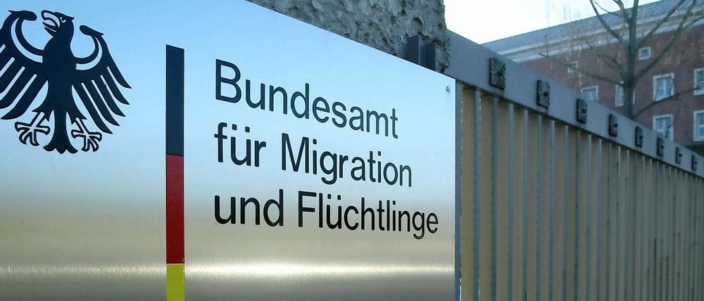 Das Bundesamt für Migration ist wegen einer Informationsbroschüre in die Kritik geraten.