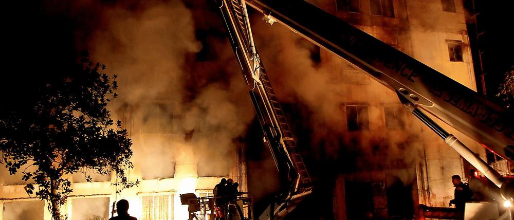 Bei dem Brand in der Textilfabrik in Bangladesch waren über 100 Menschen gestorben.