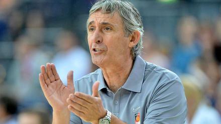 Nun also doch: Svetislav Pesic trainiert künftig die Basketballer vom FC Bayern.