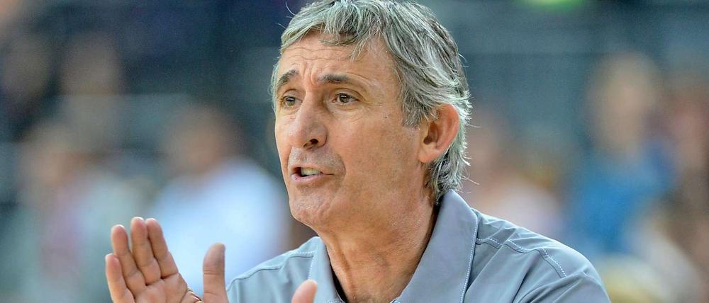 Nun also doch: Svetislav Pesic trainiert künftig die Basketballer vom FC Bayern.