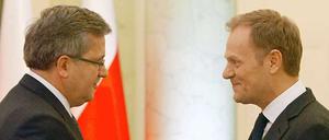 Sie waren offenbar das Ziel des geplanten Anschlags: Der polnische Präsident Bronislaw Komorowski (links) und Regierungschef Donald Tusk.