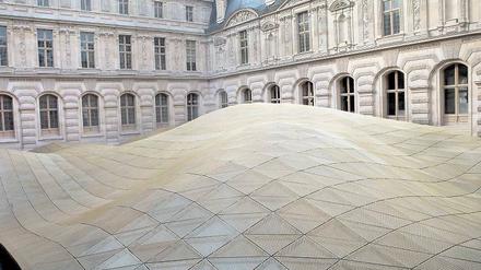 Fliegender Teppich. Unter der Cour Visconti liegt die Abteilung für islamische Kunst des Louvre. Foto: 2012 Gamma-Rapho