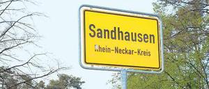 An der Hauptstraße entlang kann man Sandhausen in 30 Minuten durchqueren.