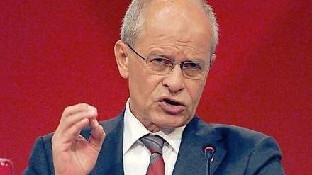IG-Metall-Chef Berthold Huber: "Wenn die europäische Austeritätspolitik so weiter geht, also Sparen, Sparen, Sparen, dann führt das zu einem Desaster."