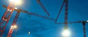 Bis das Licht ausgeht. Die Konjunktur dürfte sich im kommenden Jahr schwächer entwickeln als geplant. Die Unternehmen investieren zögerlicher. Foto: dapd