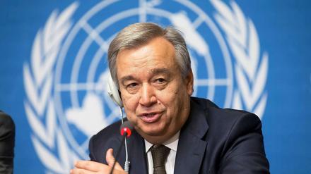 António Guterres (63) ist seit 2005 UN-Hochkommissar für Flüchtlinge und Chef des Flüchtlingshilfswerks UNHCR in Genf. Guterres war von 1996 bis 2002 Premierminister Portugals.