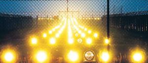 Krach im Anflug. Von Pankow bis Spandau beschweren sich Anwohner. Foto: dpa