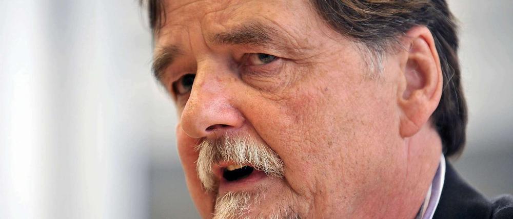 Helmut Roewer war von 1994 bis Juni 2000 Verfassungsschutzpräsident in Thüringen.