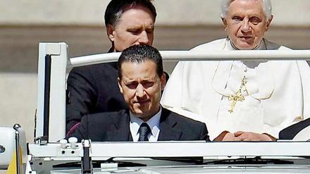 Der frühere Kammerdiener des Papstes, Paolo Gabriele stand im Zuge des "Vatileaks"-Skandals im Verdacht, Geheimnisse verraten zu haben. Jetzt hat er gestanden.