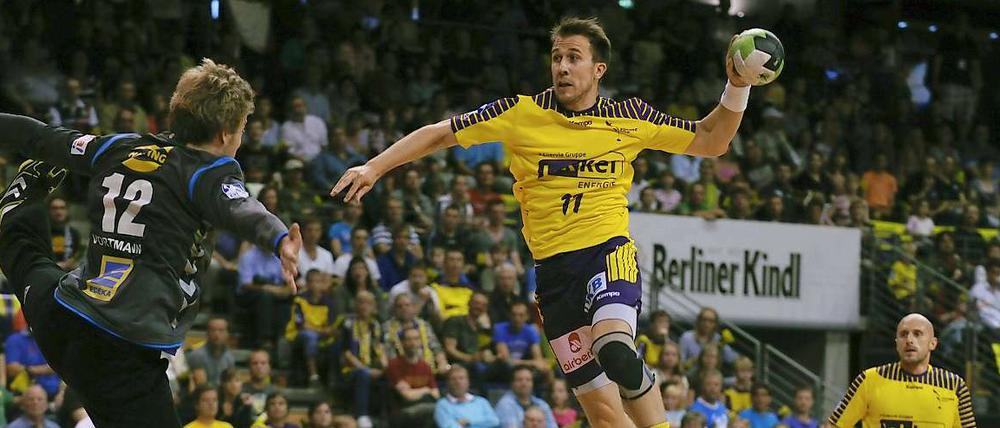 Markus Richwien (Mitte) von den Füchsen in einer Archiv-Aufnahme vom 26. August 2012.