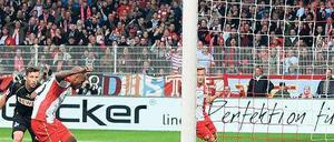 Jetzt aber. Unions Silvio trifft im zweiten Nachsetzen zum 1:1-Ausgleich. Am Ende siegten die Berliner 2:1.