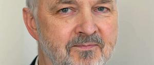 Klare Worte für den Umgang der Berlinber Polizei mit sensiblen Handy-Daten: Alexander Dix kritisiert die Berliner Polizei.