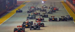 Nach dem Start war Lewis Hamilton, der von der Pole-Position gestartet war, an erster Position. Am Ende stand jedoch Sebastian Vettel ganz vorn.