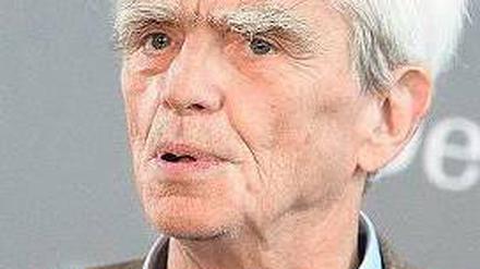 Steht weiterhin bereit: Hans-Christian Ströbele will im Bundestag bleiben. Foto: dapd