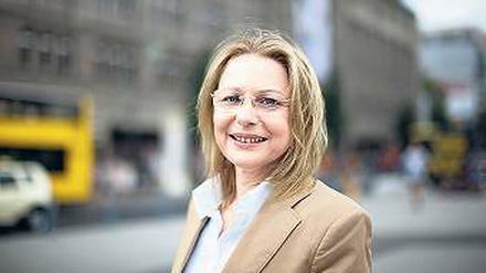 Cornelia Yzer. Ex-Pharmalobbyistin und jetzt Berlins Wirtschaftssenatorin. 