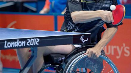 Zukunft an der Platte. Andreas Schmidberger trug in London die deutsche Fahne bei der Schlussfeier. In Rio de Janerio will er die Goldmedaille gewinnen.