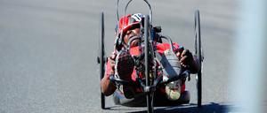 Nicht aus der Bahn geworfen. Der Handbiker Gaysli Leon aus Haiti macht seinen Landsleuten Mut.