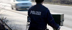 Autofahrer beschimpfen Radarfallen oft als "Abzocke".