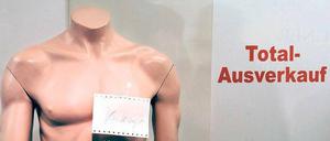 Bis aufs letzte Hemd: Die Zahl der Privat- und Unternehmensinsolvenzen ist in Berlin stärker gestiegen als im Rest des Landes.