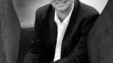 Christian Jakubetz ist freier Medienjournalist und bloggt unter „blog-cj.de“. Außerdem ist er Mitherausgeber des 2011 erschienenen Lehrbuchs „Universalcode - Journalismus im digitalen Zeitalter“. 