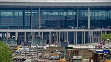 Baustelle BER: Wie viele Schwarzarbeiter sind dort beschäftigt?