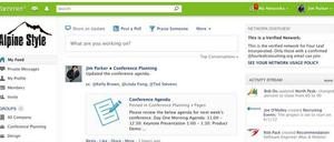 Sieht aus wie Facebook, ist aber eine Plattform für interne Firmennetze: Yammer.
