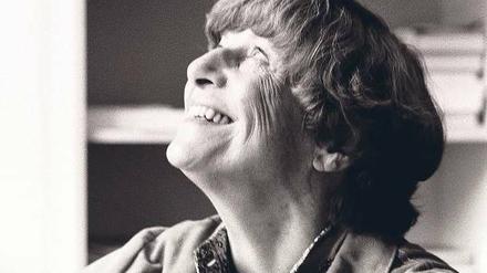 Viele Menschen kamen bei der offiziellen Trauerfeier für Margarete Mitscherlich zusammen. Alice Schwarzer hat dort gesprochen. Die Familie nicht. Foto: dapd