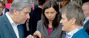 Klaus Wowereit und Renate Künast, hier beim Hoffest des Berliner Rathauses 2012.