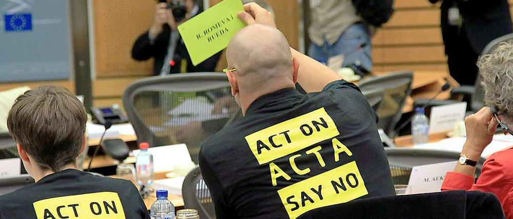 Gegen Acta: die Abgeordneten im Handelsausschuss des Europäischen Parlamentes haben abgestimmt. 