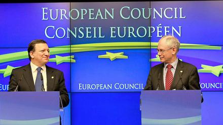 Kommissionspräsident José Manuel Barroso (li.) setzt die Bundesregierung mit seinen Plänen unter Druck.