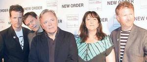 Kultband in Berlin: Erst eröffneten New Order ihre Ausstellung im HBC, dann spielten sie im Tempodrom. 