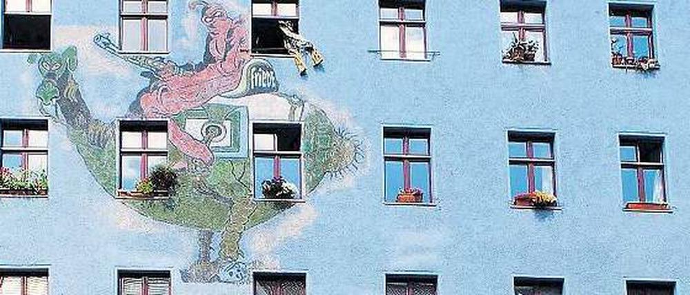 Die Oranienstraße 45 in Kreuzberg: und die Grünberger Straße 73 in Friedrichshain waren die ersten Projekte in Berlin. Zehn Häuser gibt es inzwischen in der Hauptstadt, 50 Gruppen suchen noch nach Objekten.