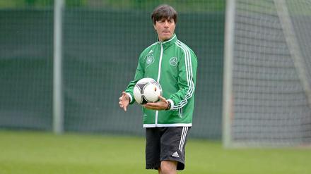 Heute gehts los: Bundestrainer Jogi Löw hat seine Aufstellung für das erste Gruppenspiel gegen Portugal noch nicht bekannt gegeben.