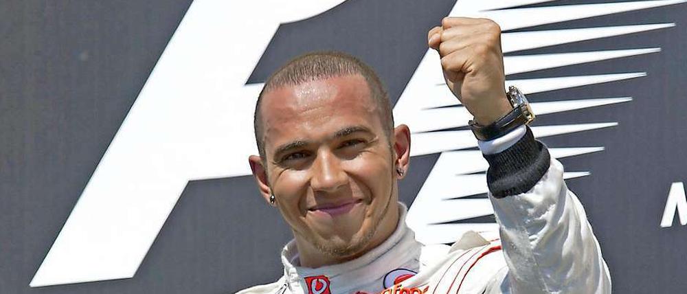 Sprung ins Glück. Lewis Hamilton hat zum dritten Mal in Montreal gewonnen. 