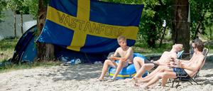 Gelassene Außenseiter: Schwedische Fans in ihrem Camp.