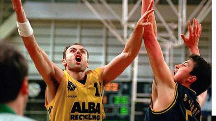 Sasa Obradovic als Spieler. Hier noch in Alba alter Heimat, der Charlottenburger Sömmeringhalle.