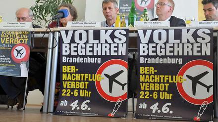 Start. Die Unterschriftensammlung fürs BER-Nachtflugverbot hat begonnen. 