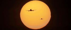 Um ein mögliches Nachtflugverbot am künftigen Hauptstadtflughafen wird weiter gestritten.