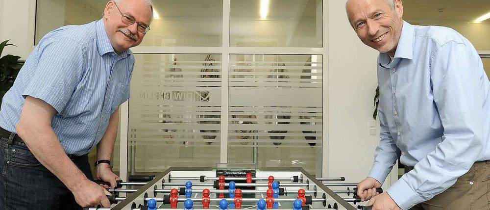 Fußballweise. Gert Wagner und Jürgen Gerhards prophezeien mithilfe ökonomischer Kennzahlen den EM-Sieger. 