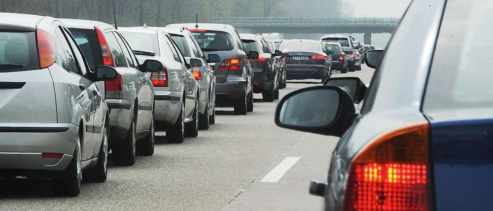 Durch das lange Wochenende und eine Sperrung des nördlichen Rings könnte es rund um Berlin vermehrt zu Staus kommen. 