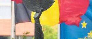 Währungshüterin: Skulptur vor dem Europäischen Viertel in Brüssel. Foto: dpa