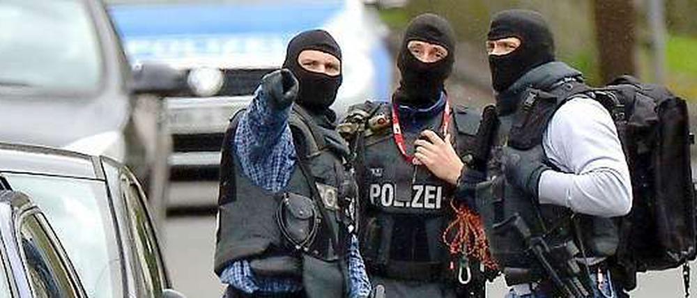 SEK-Beamte beim Großeinsatz in Siegen