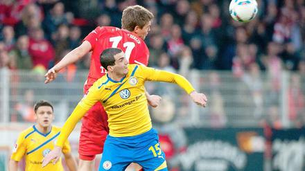 Union Berlin gewinnt 1:0 gegen Braunschweig.