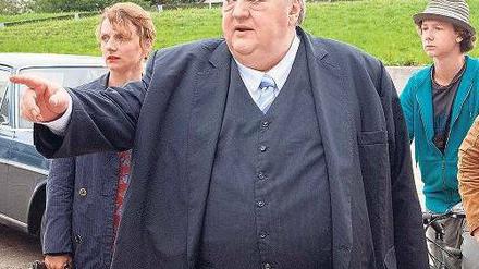 Sucht ein Mädchen: Rechtsanwalt Gregor Ehrenberg (Dieter Pfaff). Foto: ARD