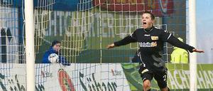 Christopher Quiring jubelt nach einem seiner sechs Saisontore.